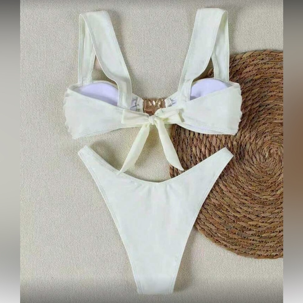 White Bikini Set - Picture 3 of 5